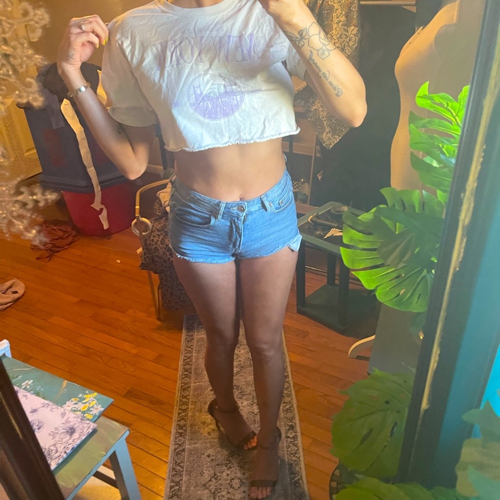 New York crop top